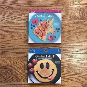 NWT Fred Crack a Smile TWO molds, one Unicorn and one Smiley Face Mold